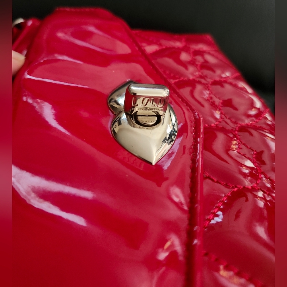 Rare Vintage Lulu Guinness Red Patent Quilted Heart Handbag - Picture 5 of 5